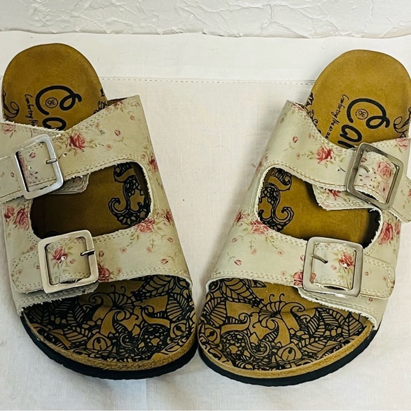 Calceo Floral Beige Sandals with Buckles Cork Sole - Picture 2 of 8